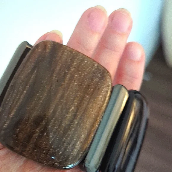 Stylish Multi-Color Bracelet - Picture 4 of 4